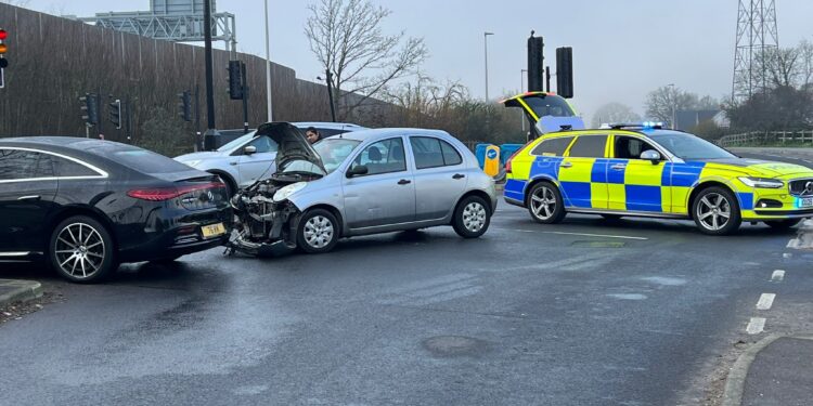 Road accident Winnersh